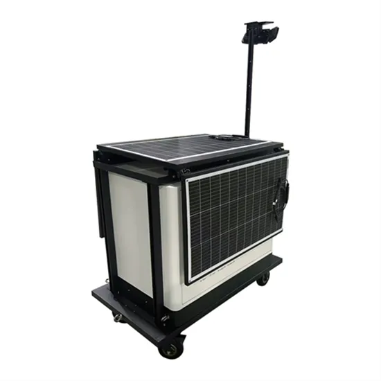 How many inverters does the solar container energy storage system have 